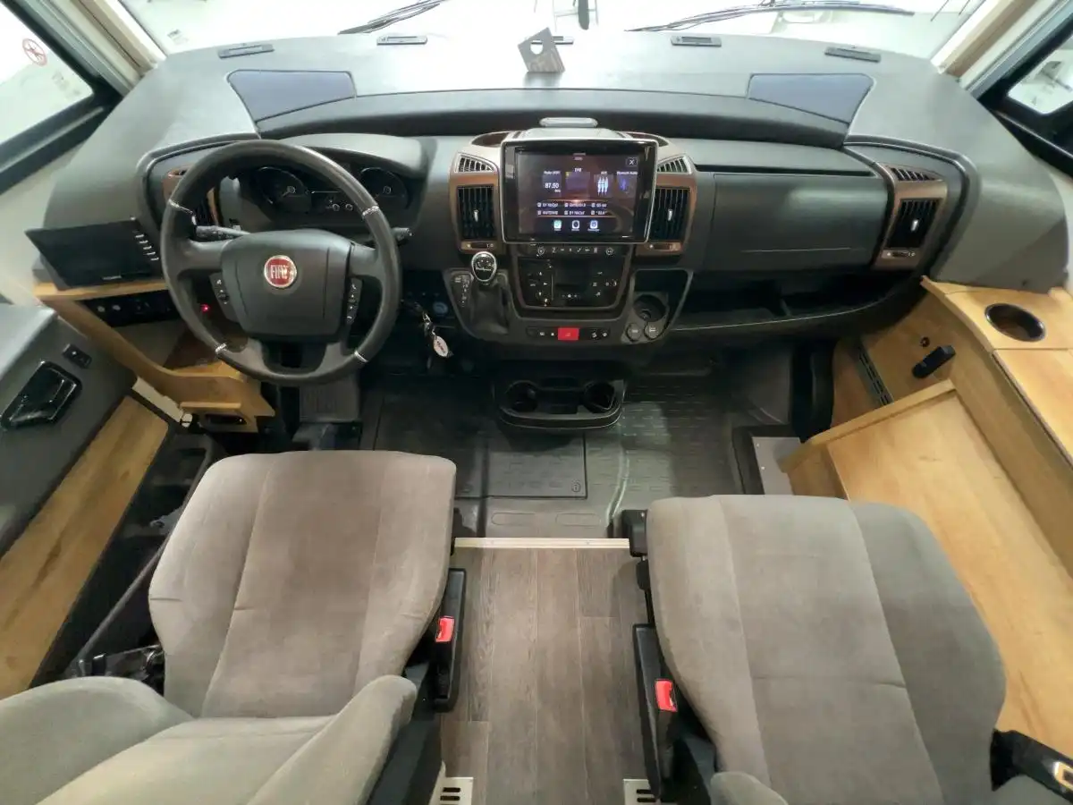 FRANKIA F-Line I 740 GD TITAN  - Ansicht 7